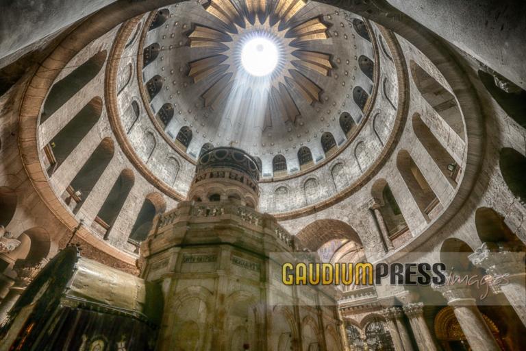 Crusader High Altar discovered in the Church of the Holy Sepulchre in Jerusalem