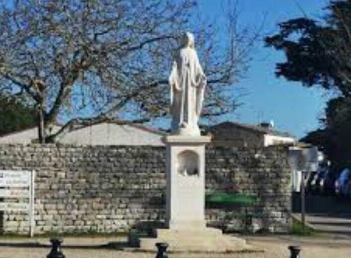 France: Court Orders Removal of a Statue of Our Lady