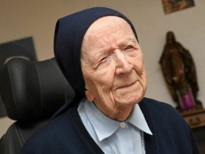 French Catholic Nun, the World's Oldest Person