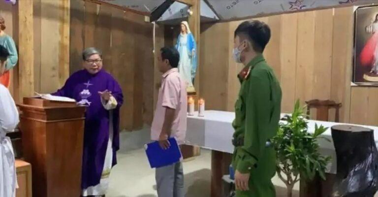 Vietnam: Communist Officials Disrupt Holy Mass