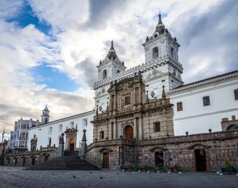 Quito Eucharistic Congress: 1600 First Communions